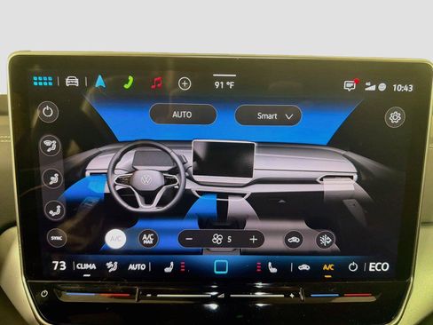 Certified 2025 Volkswagen ID.4 Pro AWD/4WD image 15
