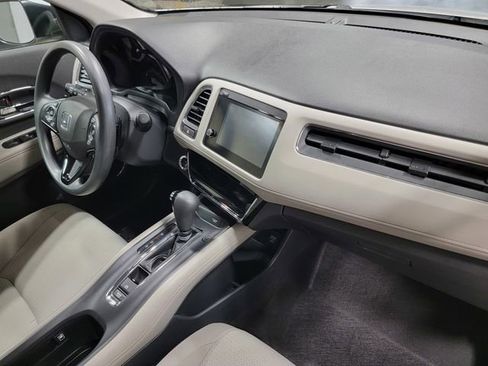 Used 2021 Honda HR-V EX image 16