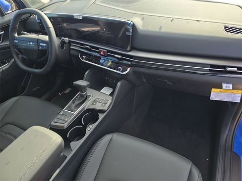 New 2026 Kia Sportage SX image 12
