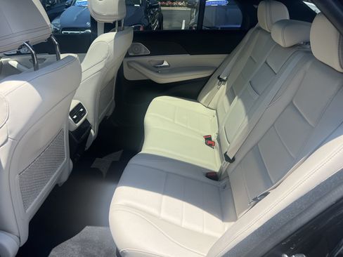 Certified 2025 Mercedes-Benz GLE 450 4MATIC image 32