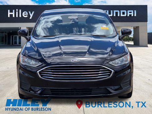Used 2019 Ford Fusion SE FWD image 6