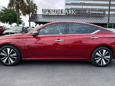 Used 2019 Nissan Altima 2.5 SV image 5