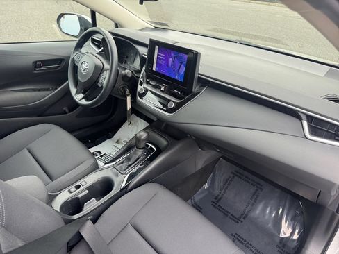 Used 2024 Toyota Corolla LE FWD image 16