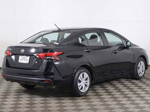 Used 2025 Nissan Versa S FWD image 7