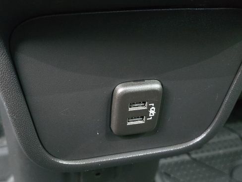 Certified 2022 Chevrolet Equinox RS w/ RS Leather Package image 45