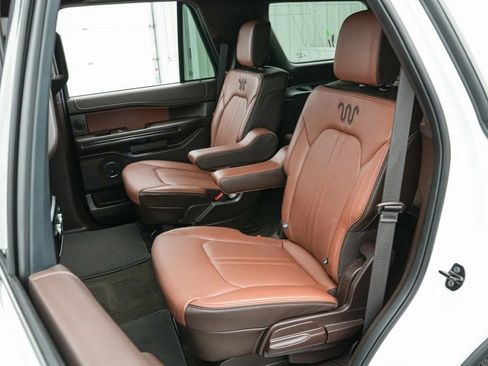 Certified 2024 Ford Expedition King Ranch image 22