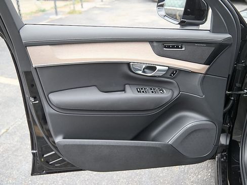 New 2026 Volvo XC90 B6 Plus w/ Protection Package Premier image 10