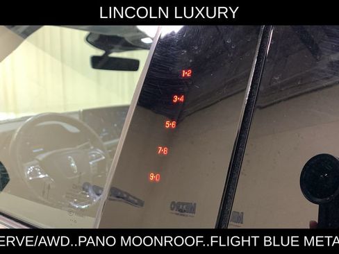 Used 2023 Lincoln Nautilus Reserve AWD/4WD image 27
