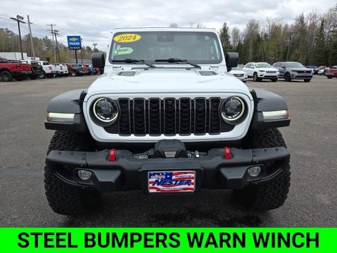 Used 2024 Jeep Wrangler Unlimited Rubicon w/ XTREMEE 35" Tire Package AWD/4WD image 3