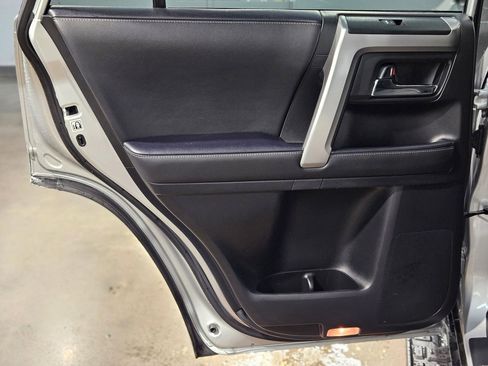 Certified 2022 Toyota 4Runner SR5 Premium image 34