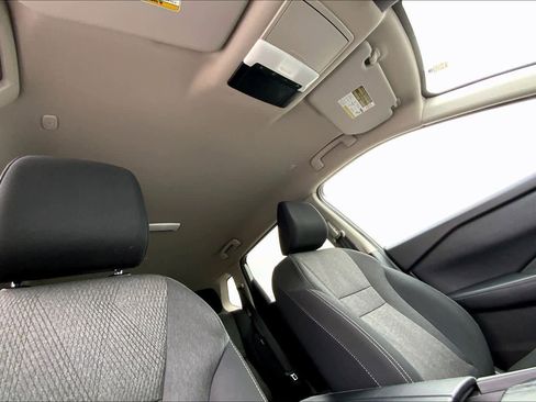 Used 2024 Nissan Rogue SV image 14