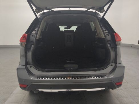 Used 2019 Nissan Rogue SV w/ Premium Package image 29