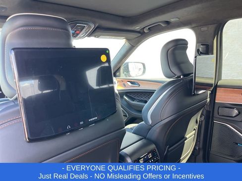 New 2025 Jeep Grand Cherokee L Summit w/ Rear Seat Video Group I image 29