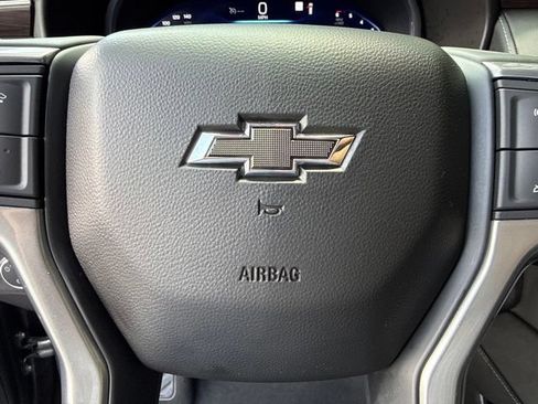 Used 2023 Chevrolet Tahoe Z71 w/ Z71 Off-Road Package AWD/4WD image 14