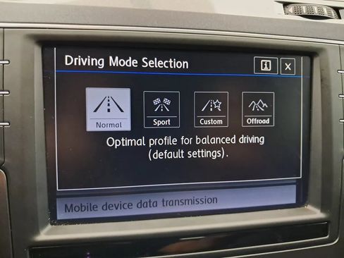 Used 2017 Volkswagen Golf Alltrack S AWD/4WD image 15