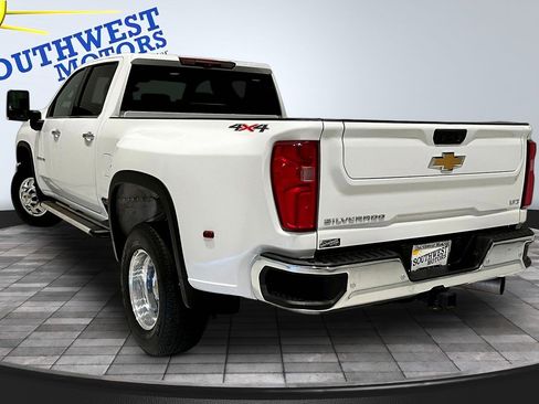 Used 2024 Chevrolet Silverado 3500 LTZ w/ LTZ Plus Package image 4