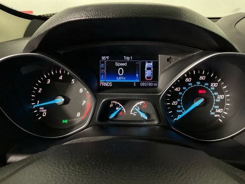 Used 2016 Ford Escape SE w/ Equipment Group 201A FWD image 24