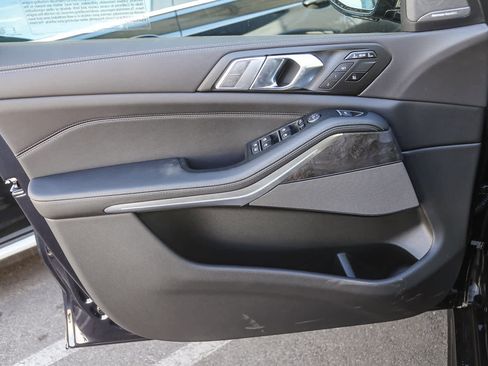 New 2026 BMW X7 xDrive40i w/ M Sport Package image 17