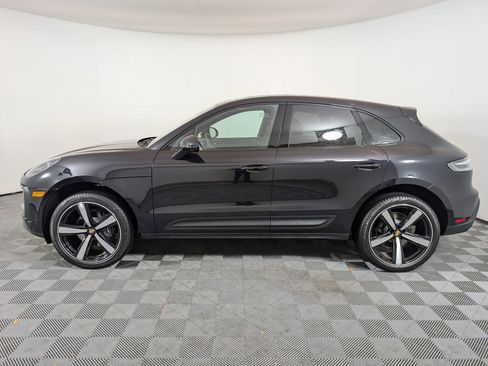 Used 2026 Porsche Macan image 2