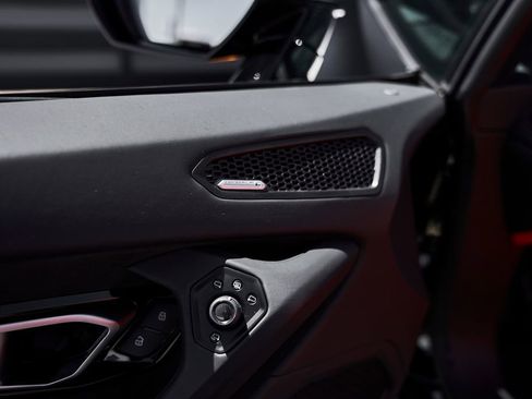 Used 2024 Lamborghini Huracan EVO AWD/4WD image 33