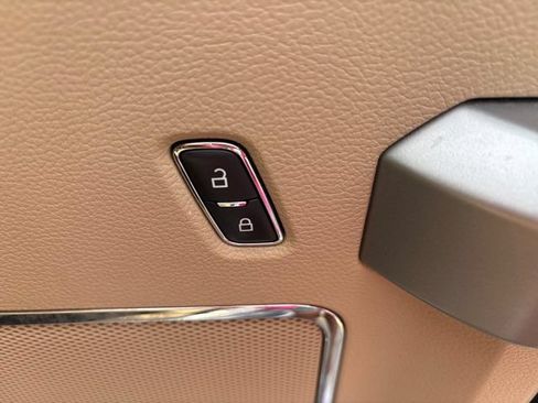 Used 2018 Ford F150 Lariat RWD image 65