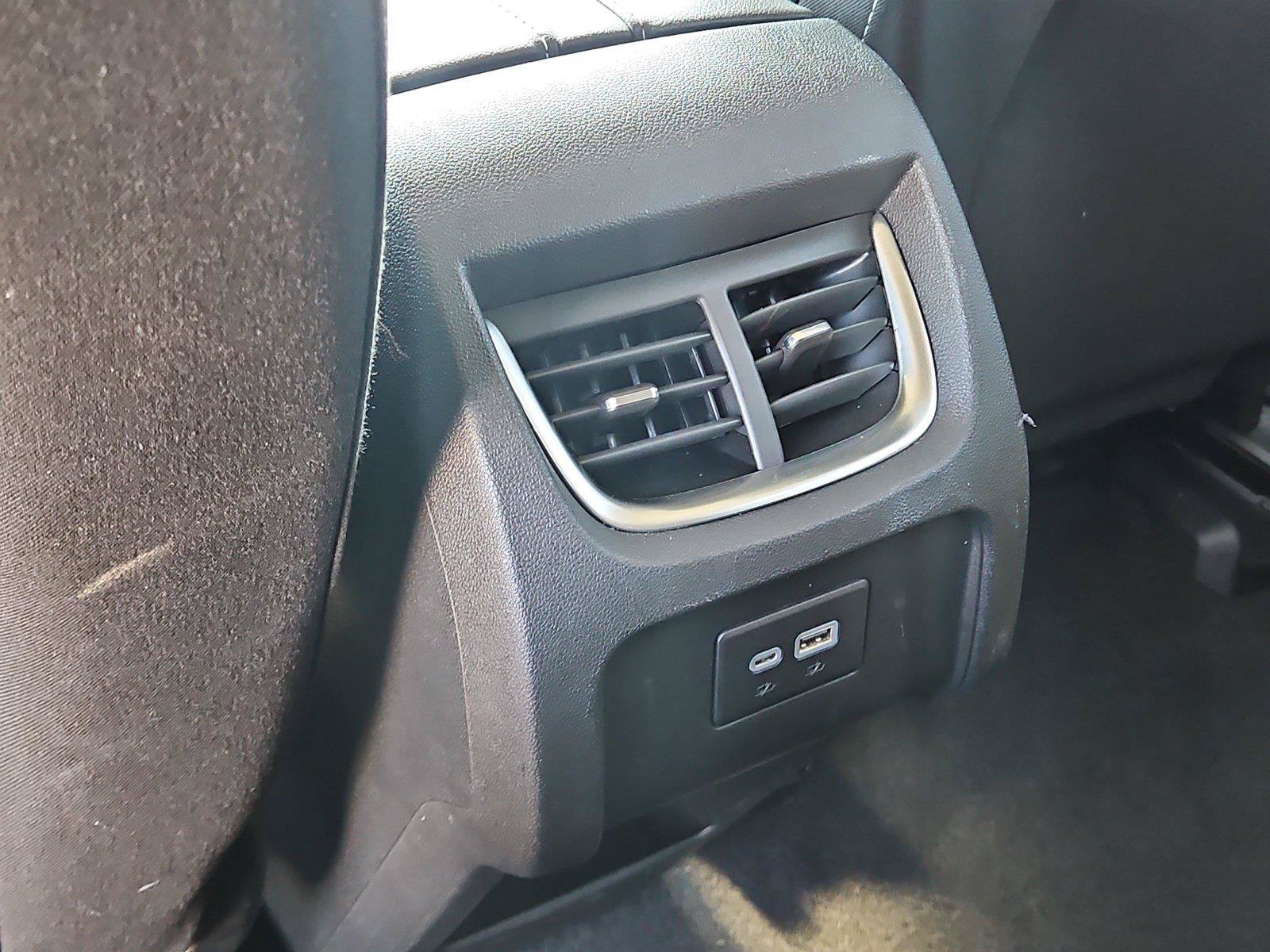 Used 2023 Chevrolet Blazer LT FWD image 10