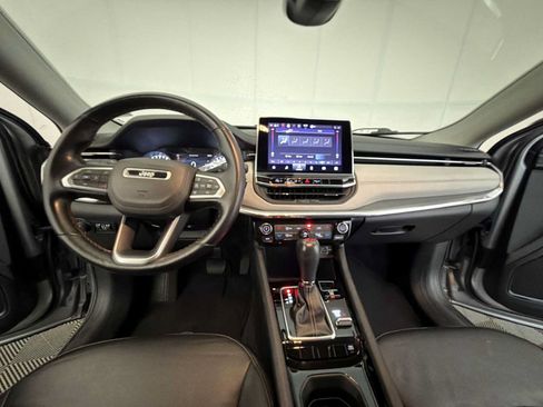 Used 2022 Jeep Compass Limited AWD/4WD image 16