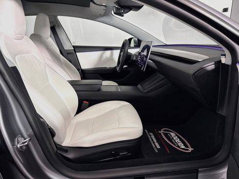 Used 2025 Tesla Model 3 Long Range RWD image 33