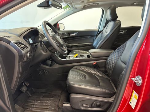 Used 2024 Ford Edge Titanium w/ Equipment Group 301A AWD/4WD image 10