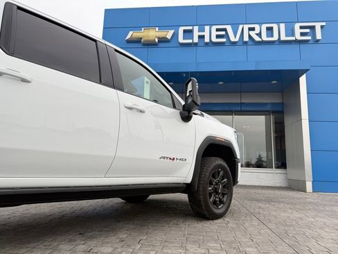 New 2026 GMC Sierra 2500 AT4 w/ AT4 Premium Plus Package image 8