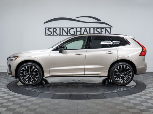 New 2026 Volvo XC60 B5 Ultra w/ Protection Package Premier image 8