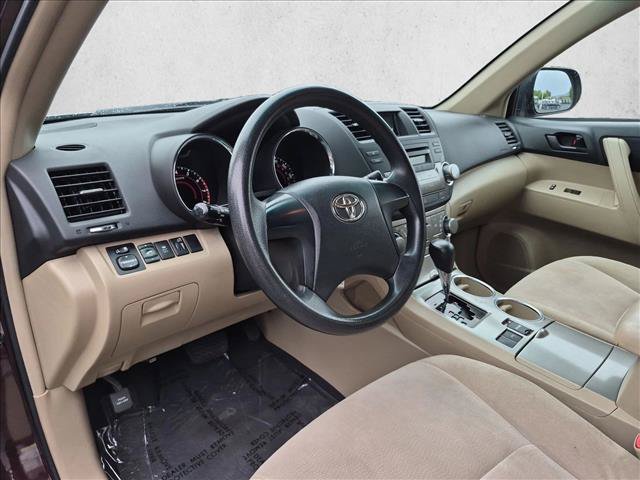 Used 2012 Toyota Highlander FWD image 10