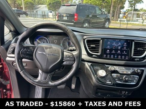 Used 2019 Chrysler Pacifica Touring-L Plus w/ S Appearance Package FWD image 18