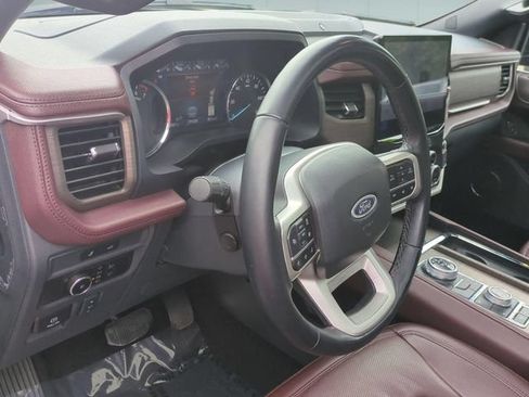 Used 2024 Ford Expedition Limited AWD/4WD image 11
