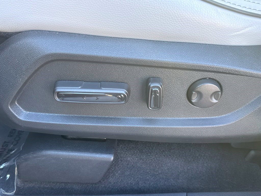 Certified 2025 Honda Pilot Elite image 25