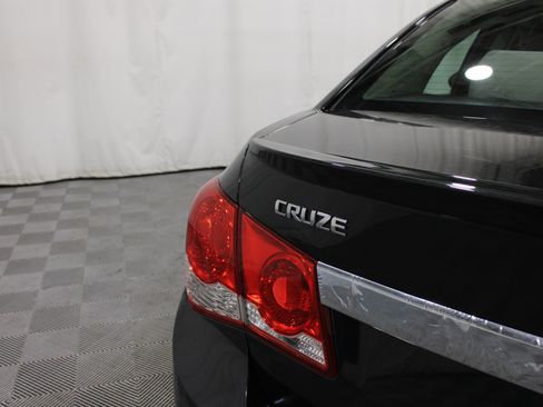 Used 2014 Chevrolet Cruze LT FWD image 23