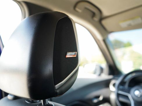 Used 2019 Nissan Kicks SR w/ SR Premium Package FWD image 35