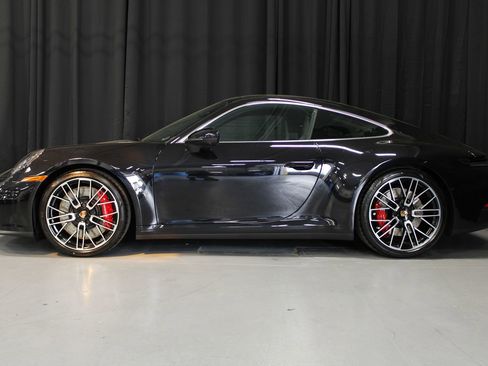 New 2026 Porsche 911 Carrera 4S image 2