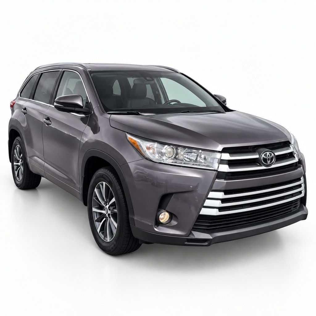 Used 2019 Toyota Highlander XLE AWD/4WD image 17