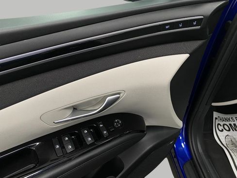 Certified 2023 Hyundai Tucson Limited AWD/4WD image 36