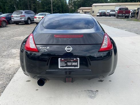 Used 2010 Nissan 370Z Coupe w/ Sport Pkg RWD image 6