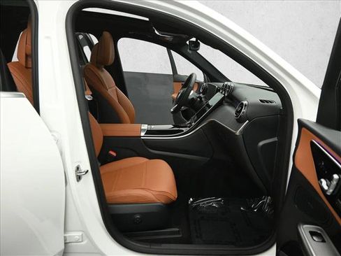 Certified 2026 Mercedes-Benz GLC 300 4MATIC image 27