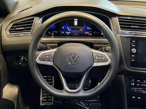 Certified 2023 Volkswagen Tiguan SE R-Line FWD image 19