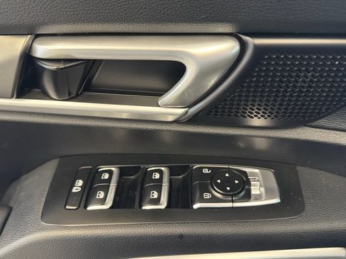 Used 2022 Kia Telluride LX image 18