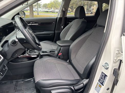Used 2025 Kia Seltos S image 31