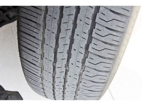 Used 2023 Nissan Rogue SV image 28