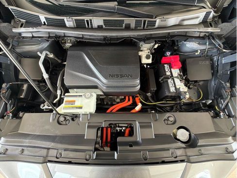 Used 2025 Nissan Leaf S FWD image 28