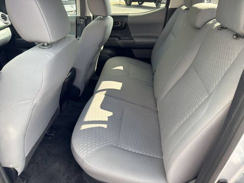 Used 2021 Toyota Tacoma SR AWD/4WD image 21