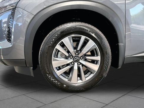 New 2026 Nissan Pathfinder SL FWD image 11