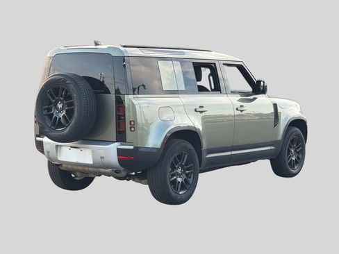 Used 2025 Land Rover Defender 110 S AWD/4WD image 8